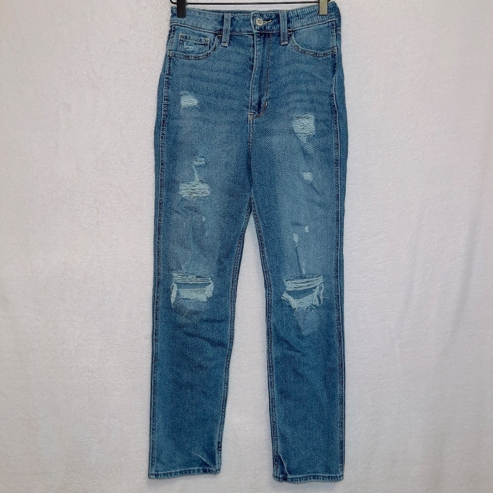 Hollister Vintage Stretch Light Wash Denim Ultra High Rise Distressed Mom Jean